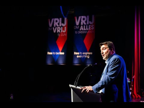 Christophe Busch: "Nadenken is gevaarlijk. Niet nadenken is nog gevaarlijker."